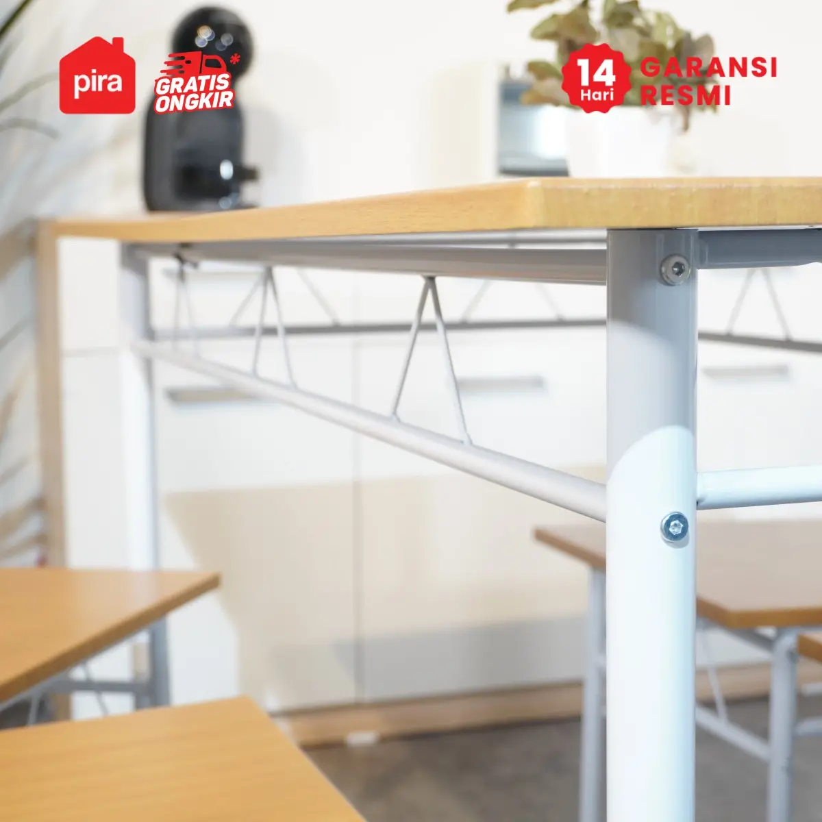PIRA METROPOLIS - STELLA DTS MEJA MAKAN SET DENGAN 4 KURSI warna LIGHT WALNUT - WHITE - PIRA METROPOLIS - foto 4