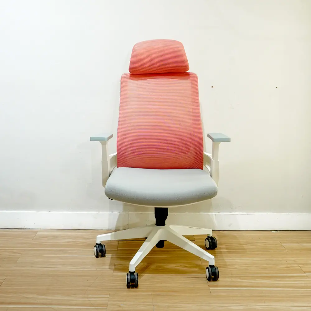 WORKDESIGN - AHSOKA PC PR KURSI KANTOR / KURSI KERJA ERGONOMIS DENGAN SANDARAN KEPALA DAN LUMBAR SUPPORT warna PINK - WHITE LIGHT GREY - WORKDESIGN - foto 11
