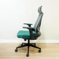 WORKDESIGN - AHSOKA PC PR KURSI KANTOR / KURSI KERJA ERGONOMIS DENGAN SANDARAN KEPALA DAN LUMBAR SUPPORT warna DARK GREY - BLACK GREEN - WORKDESIGN - foto 8